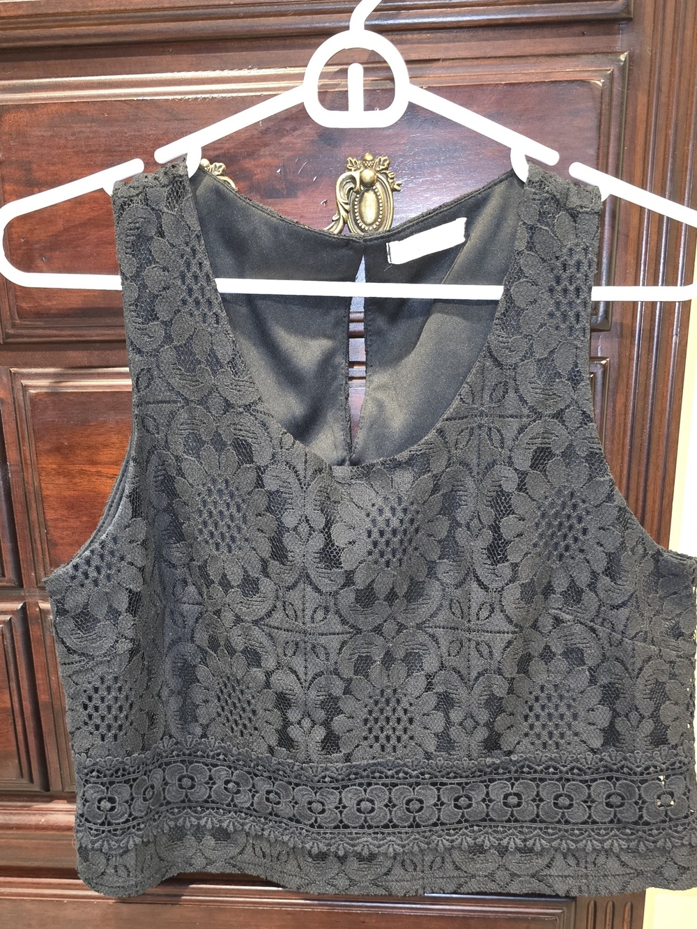 Lush Black Floral Lace Cropped Tank